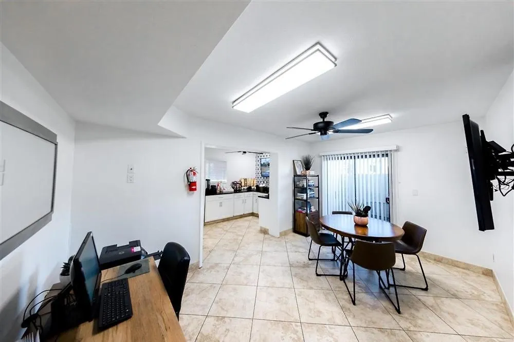 214 Fully Furnished 1Br Suite-Outdoor Pool Scottsdale Lägenhet